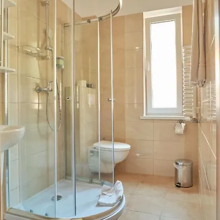 Bed & Breakfast Preludium 2*
